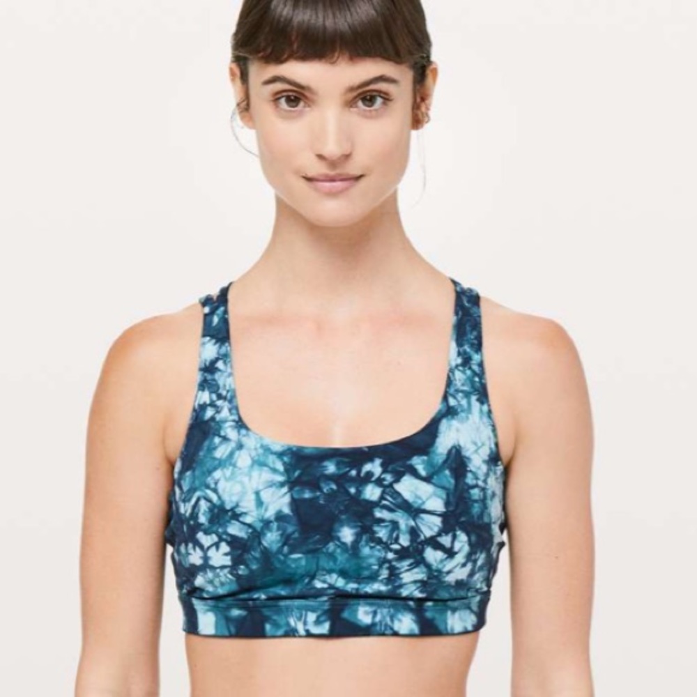 Lululemon Energy Bra *Shibori
Dual Shibori Blue Haze Petrol Blue